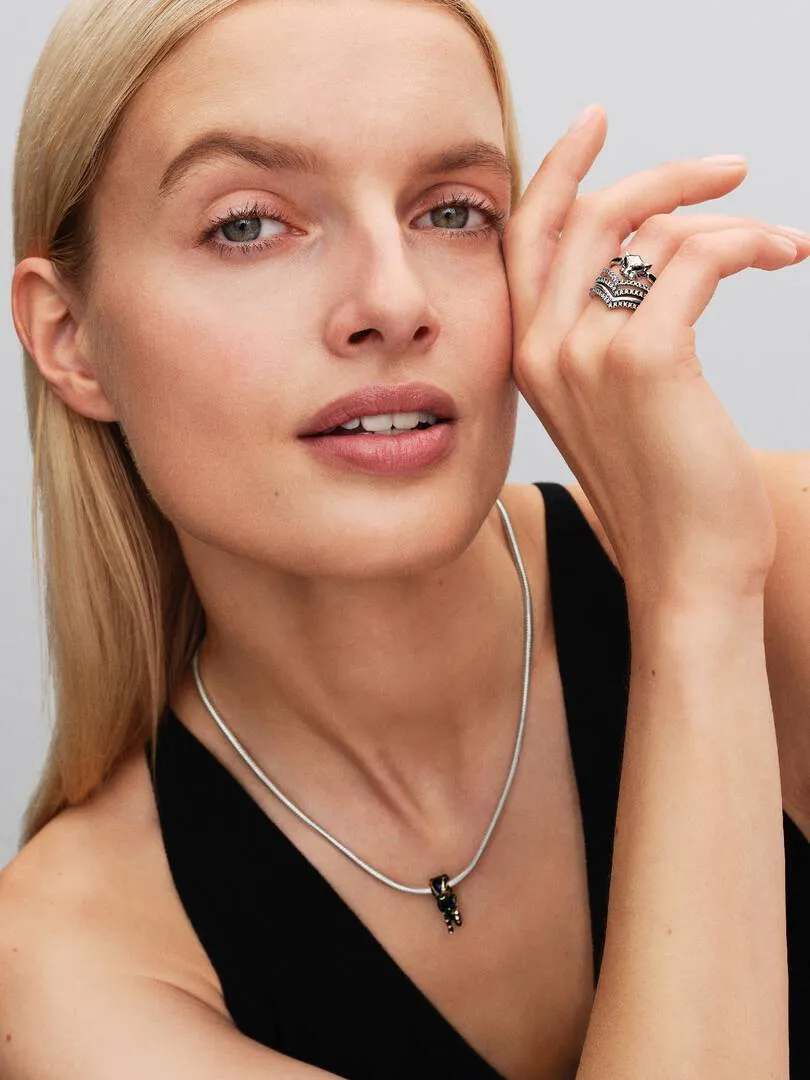 Marvel Black Panther sterling silver ring with black crystal and black enamel/194223C01-56