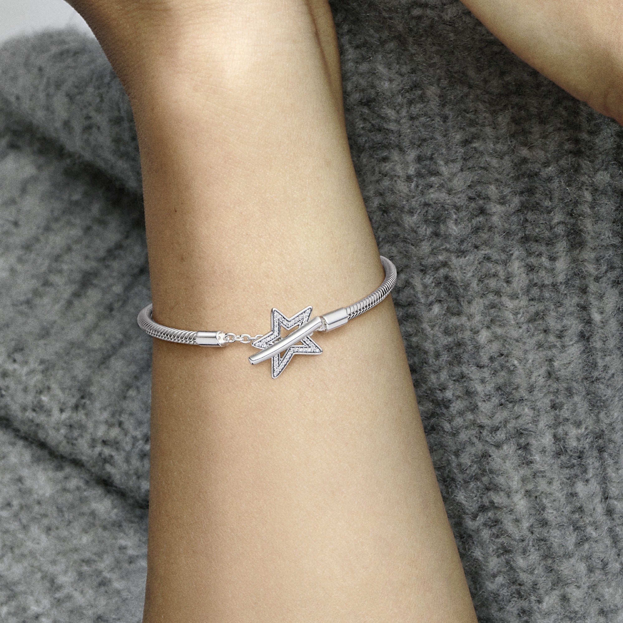 Snake chain sterling silver star toggle bracelet w