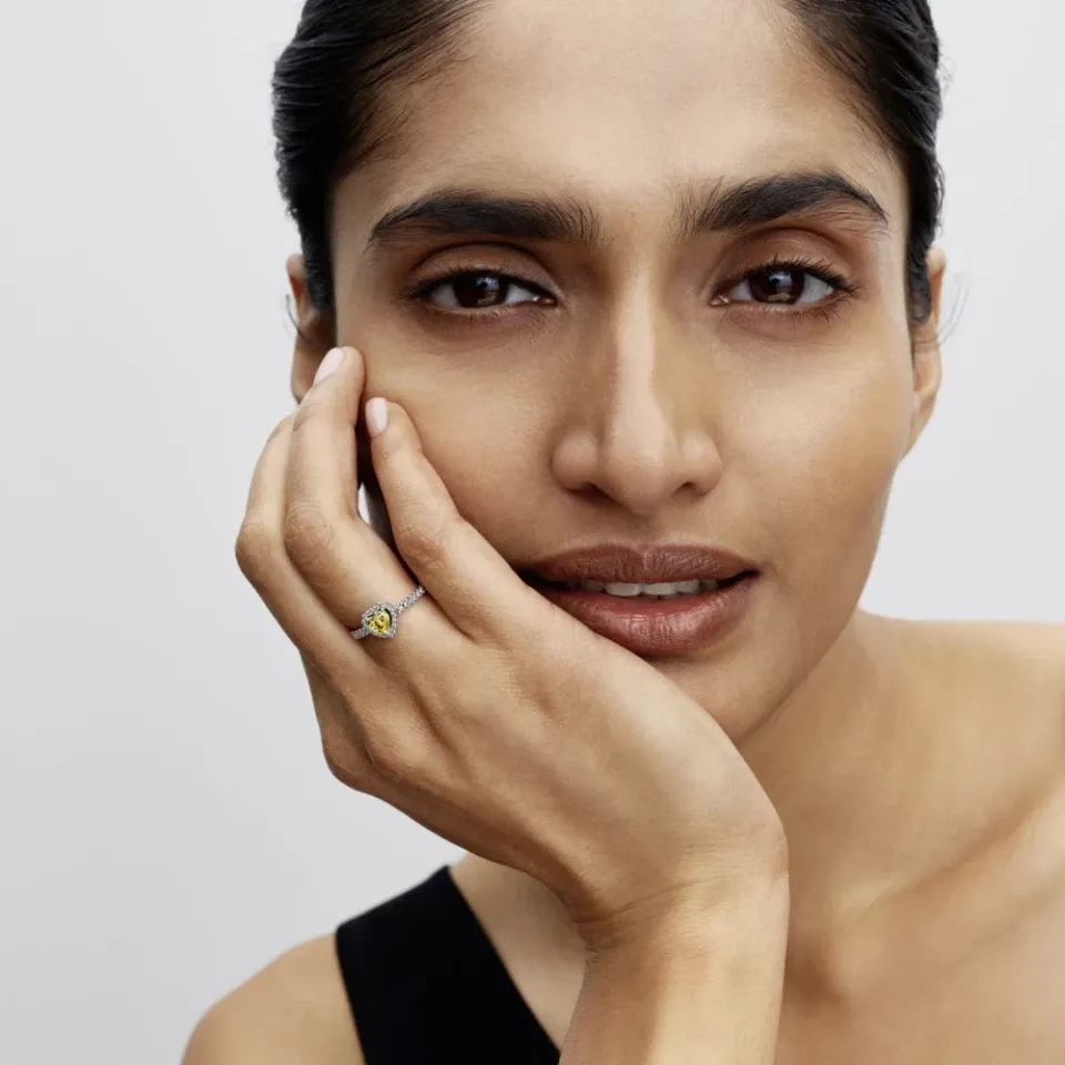 Heart sterling silver ring with vibrant yellow and