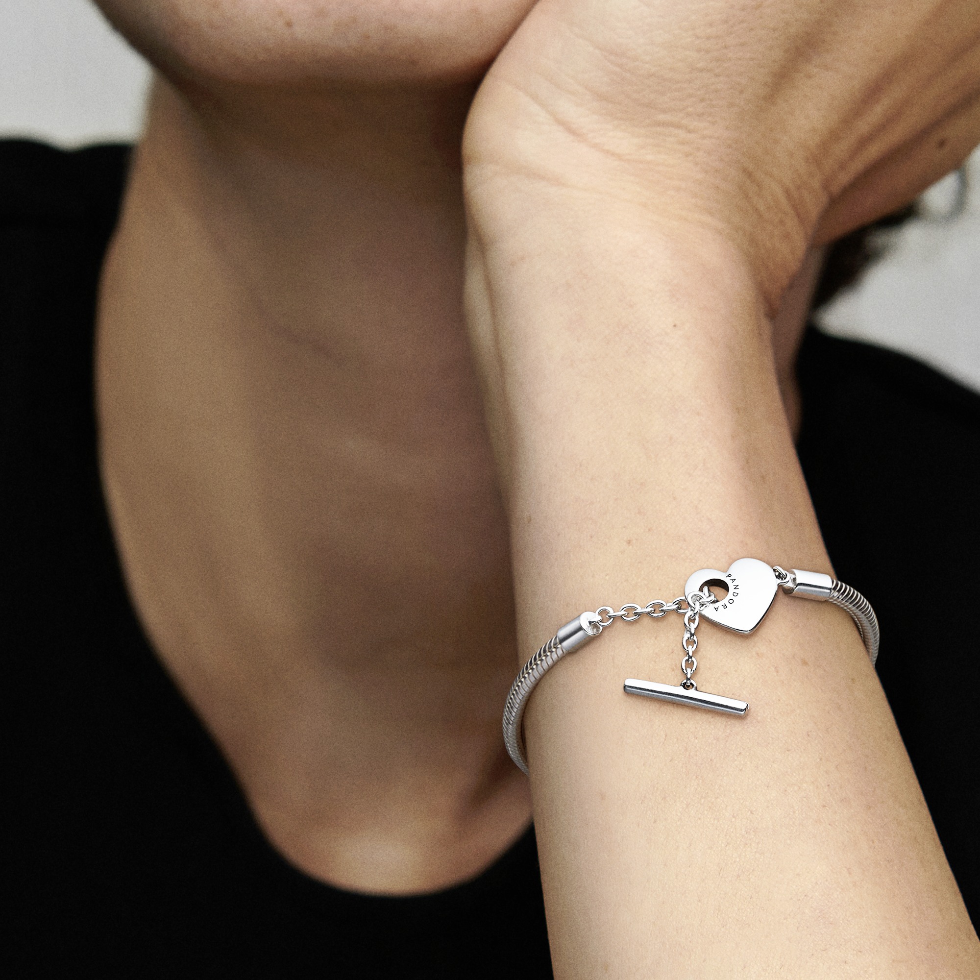 Moments Sterling Silver Bracelet / 599285C00-19