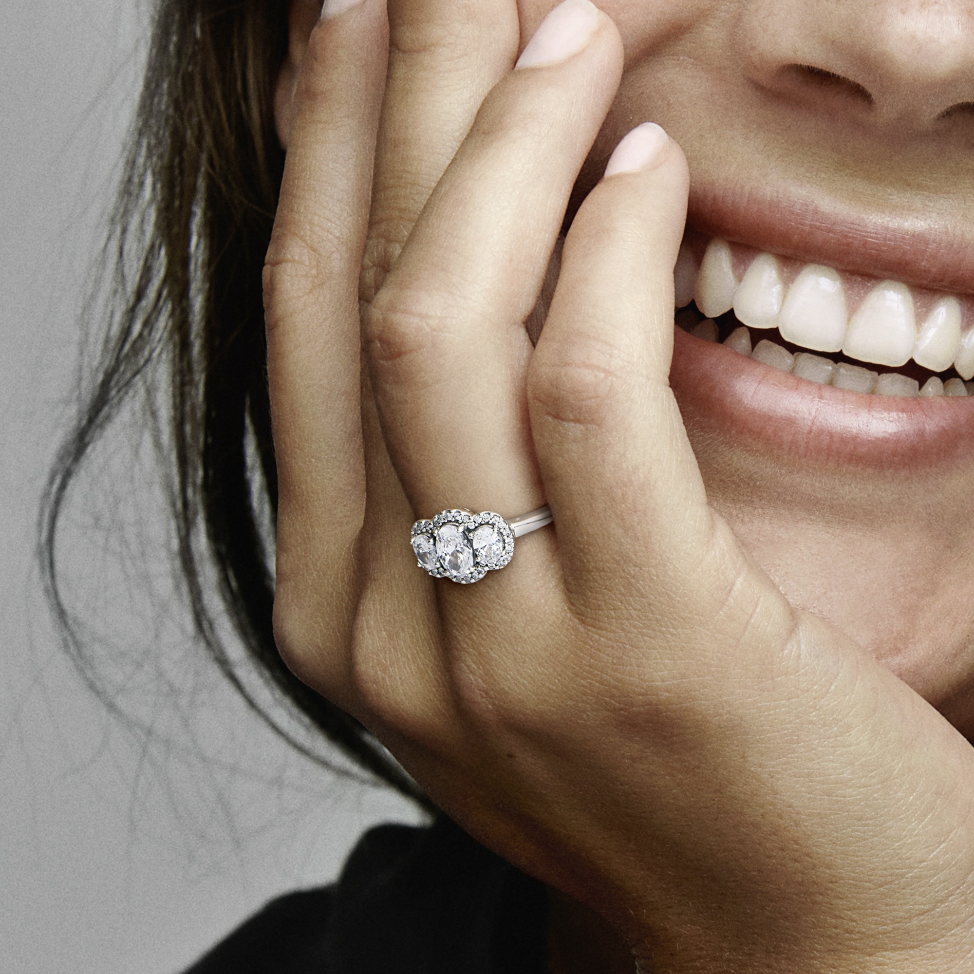 Sterling silver ring with clear cubic zirconia /190049C01-54