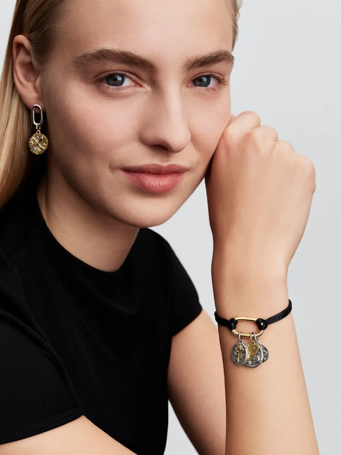 14k gold-plated bracelet with black cord/ 564680C01-2