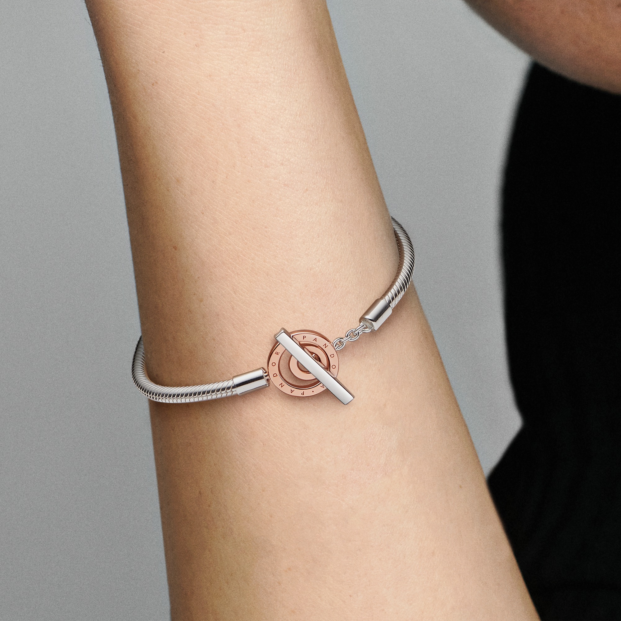 Sterling Silver Bracelet / 582309C00-18