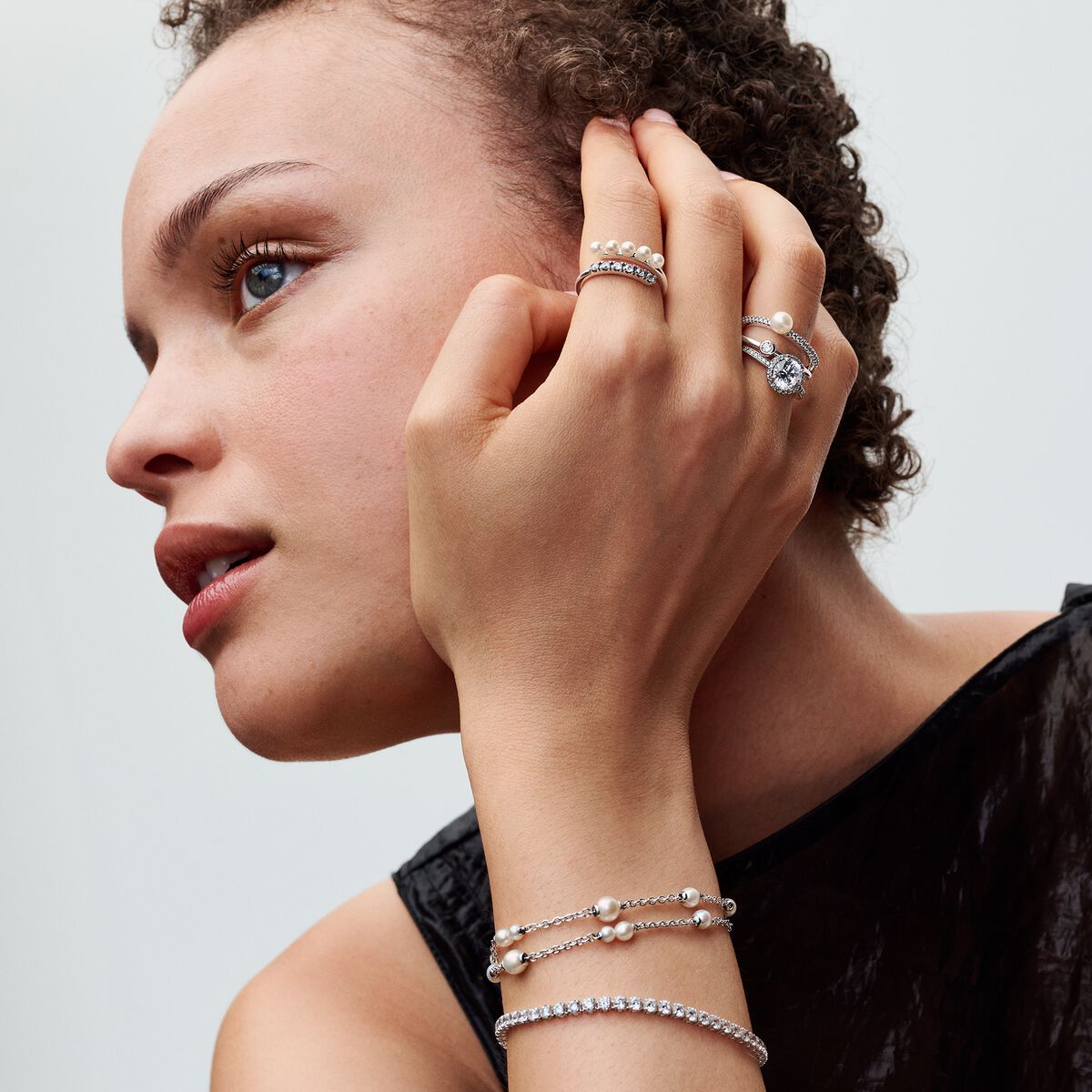 Freshwater Cultured Pearl Station Jewelry Set