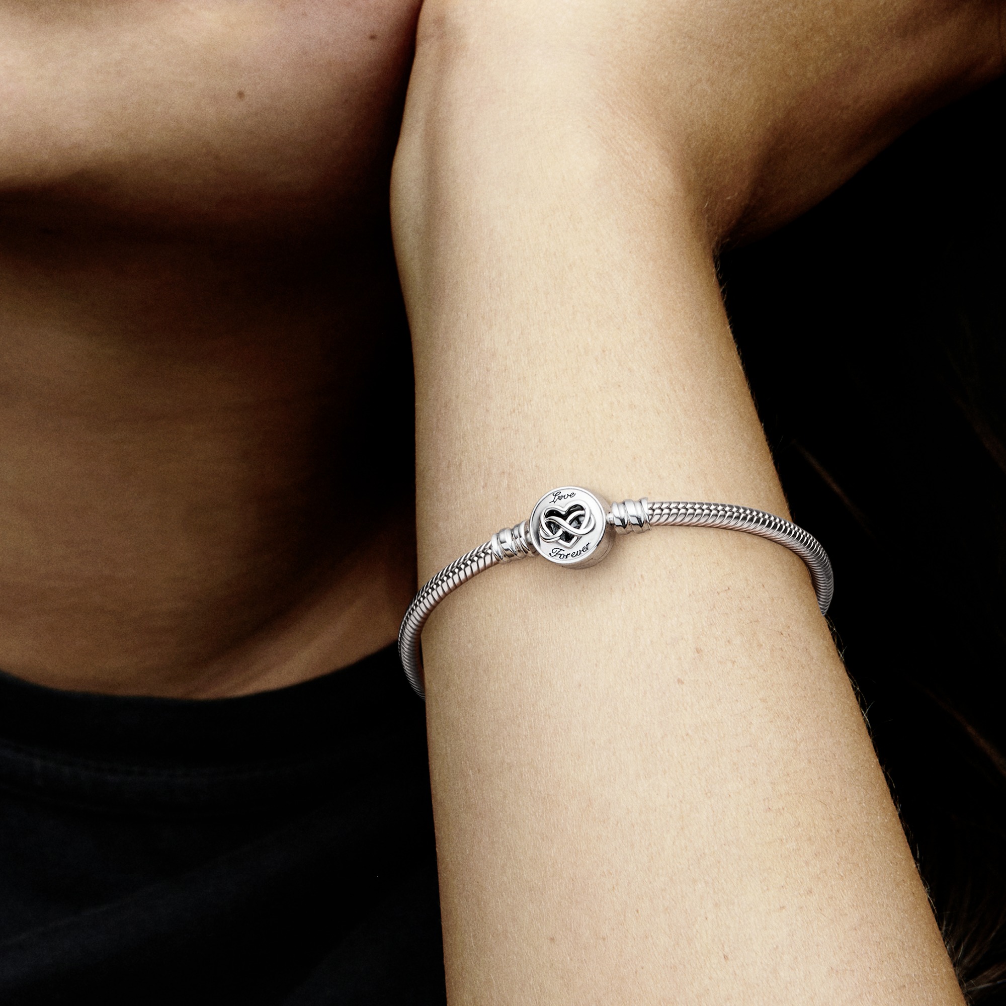Snake chain sterling silver bracelet andinfinity heart clasp /599365C00-16