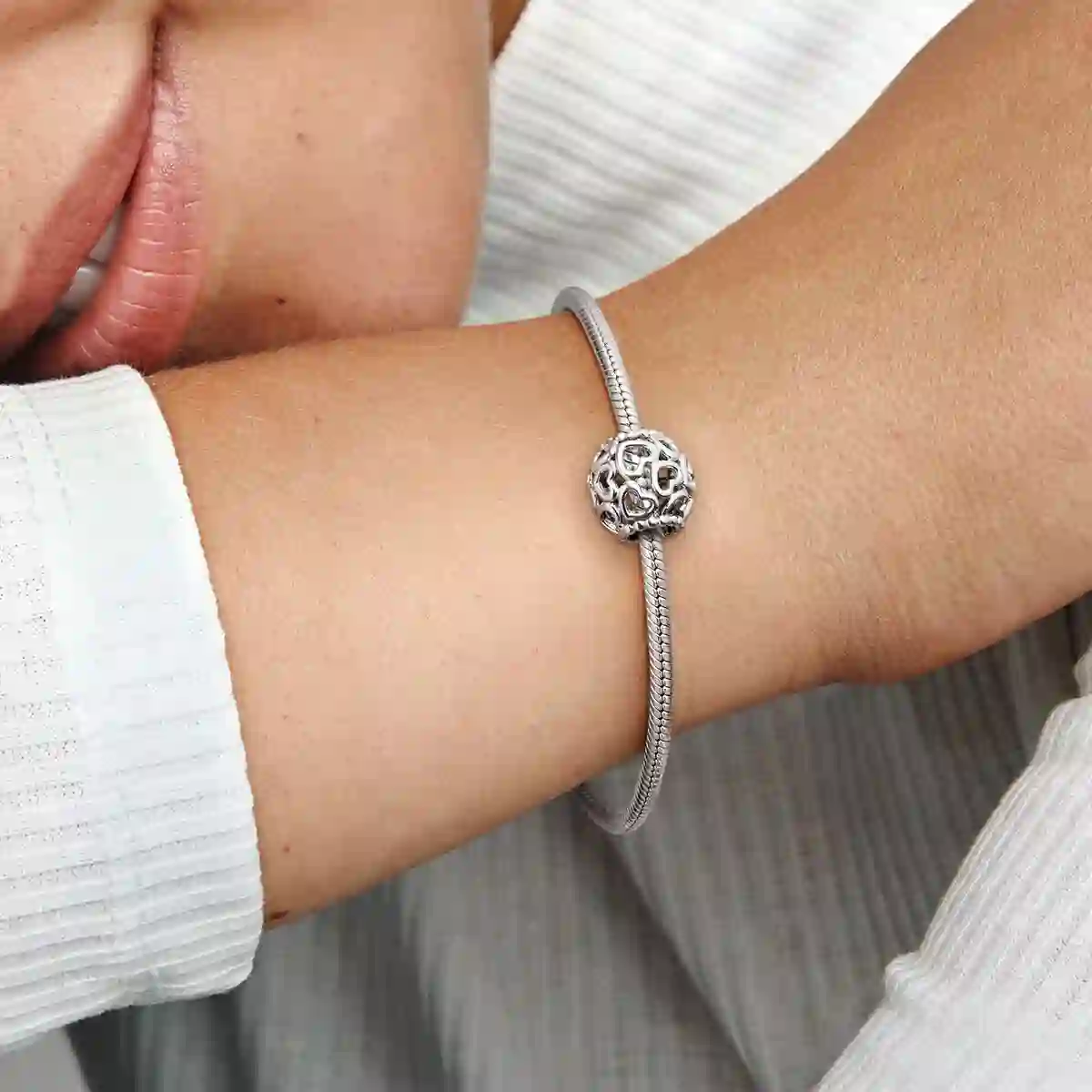 Moments Sterling Silver Charm / 790964