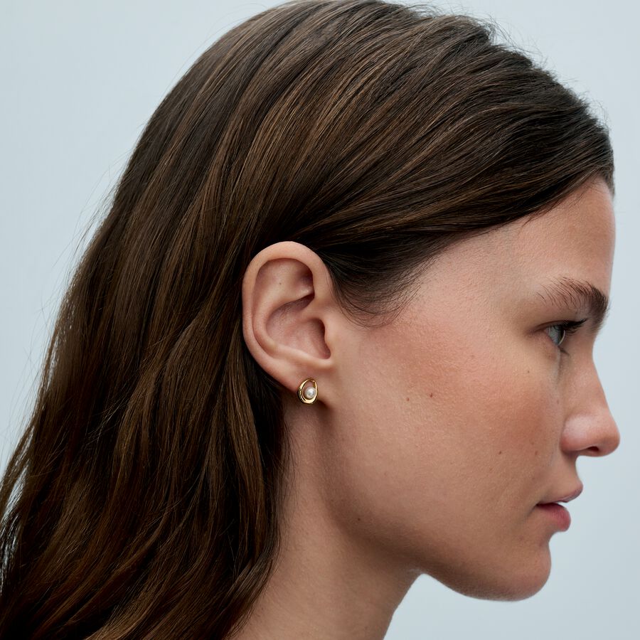 14k Gold-plated stud earrings with white treated f