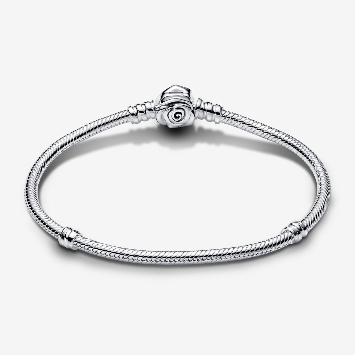 Moments Sterling Silver Bracelet / 593211C00-16