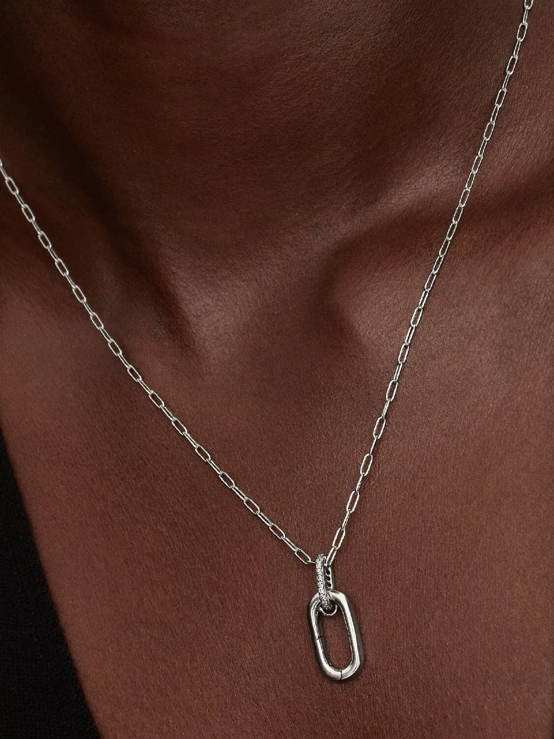 Sterling silver openable link pendant necklace wit