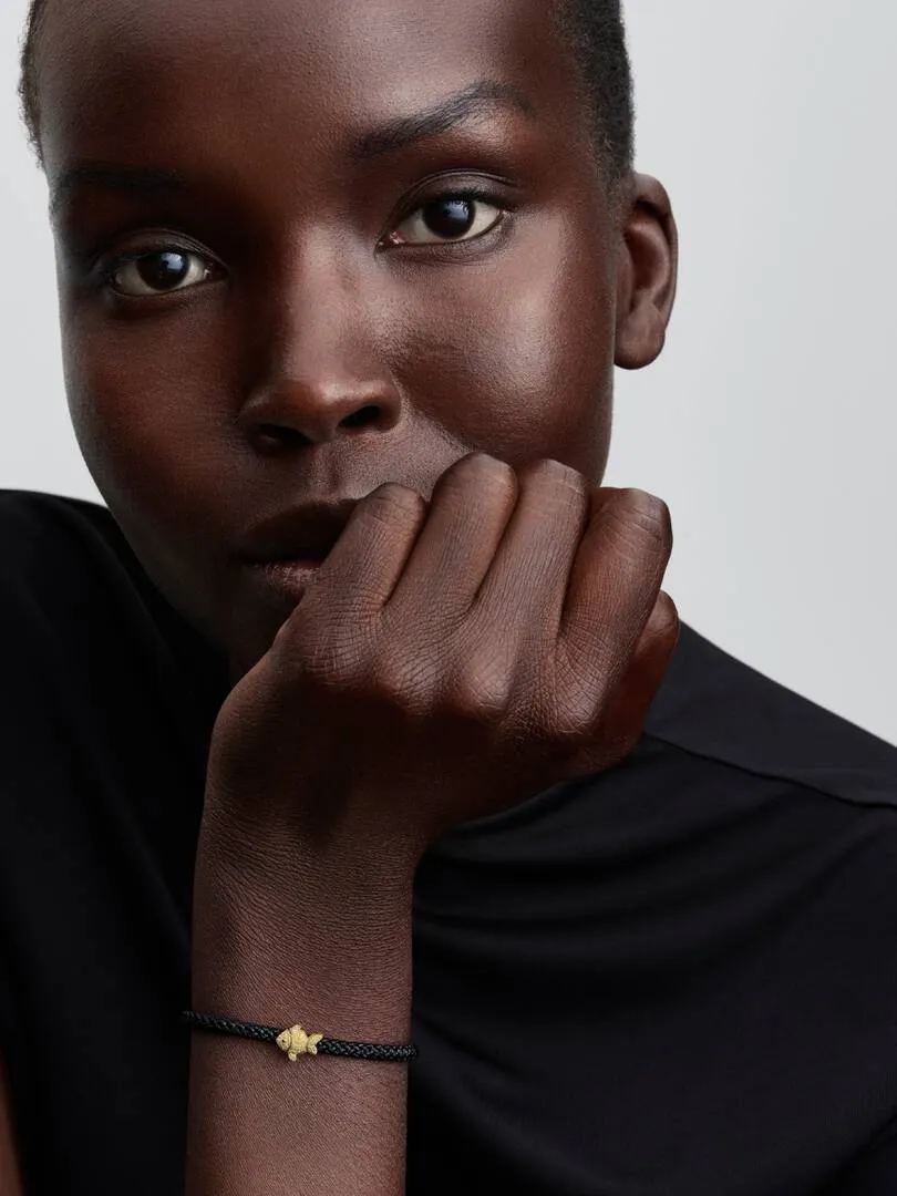 Textured fish 14k gold-plated mini charm/ 764522C00