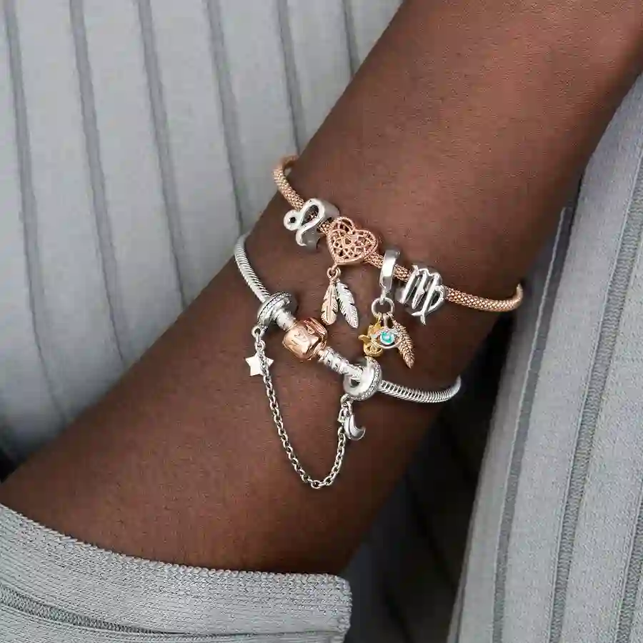 Moments Sterling Silver Charm / 798414C01