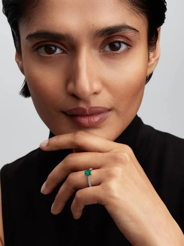 Sterling silver ring with royal green crystal and clear cubic zirconia / 194506C01-58