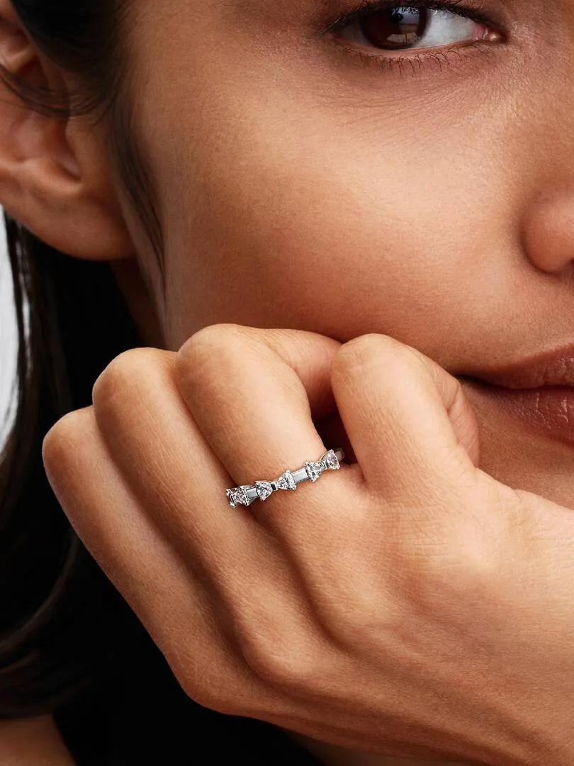 Bow sterling silver ring with clear cubic zirconia