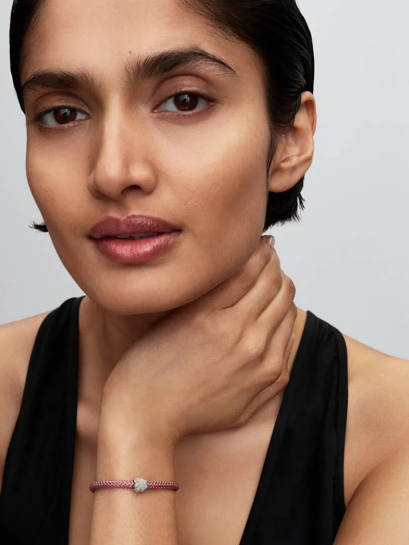 Textured clover sterling silver mini charm/ 794047C00