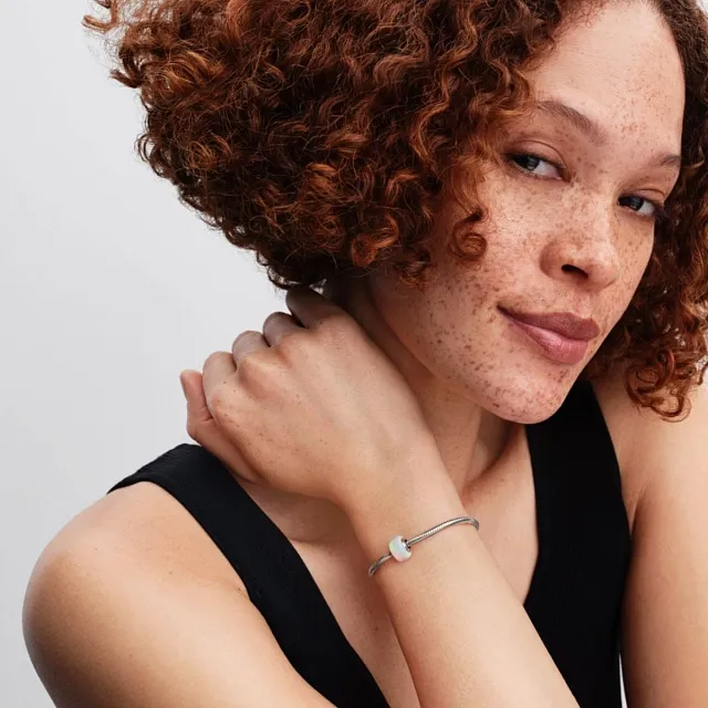 Sterling silver charm with aurora lab-grown opal r